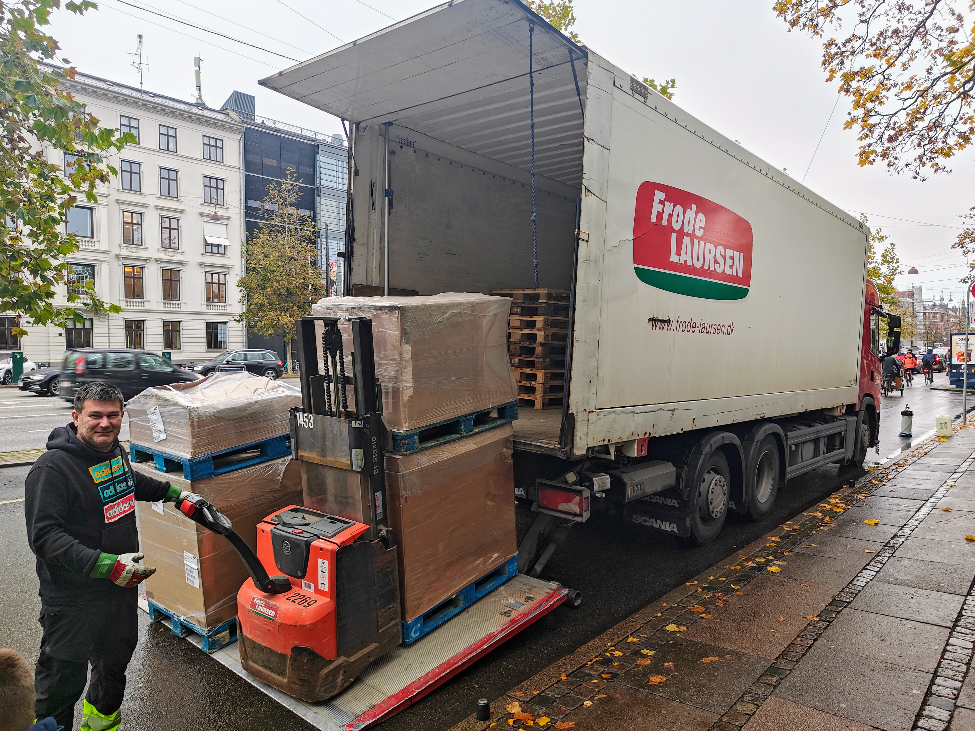 Parked vehicle