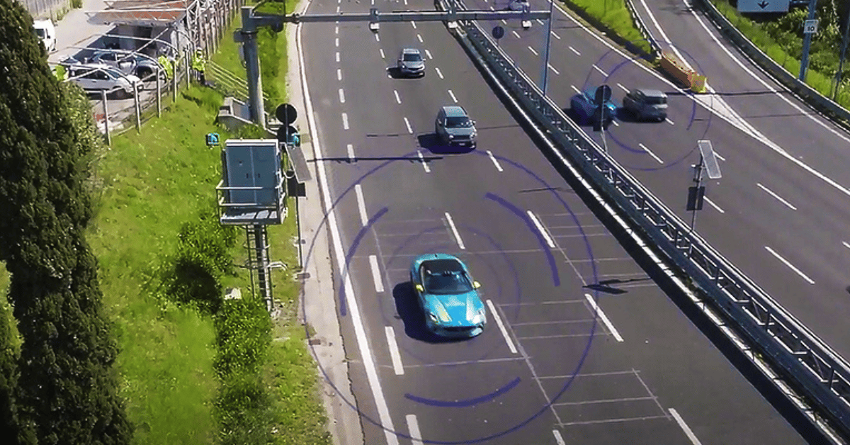 Enhancing Dynamic Lane Management with C-ITS: how V2I technologies ...