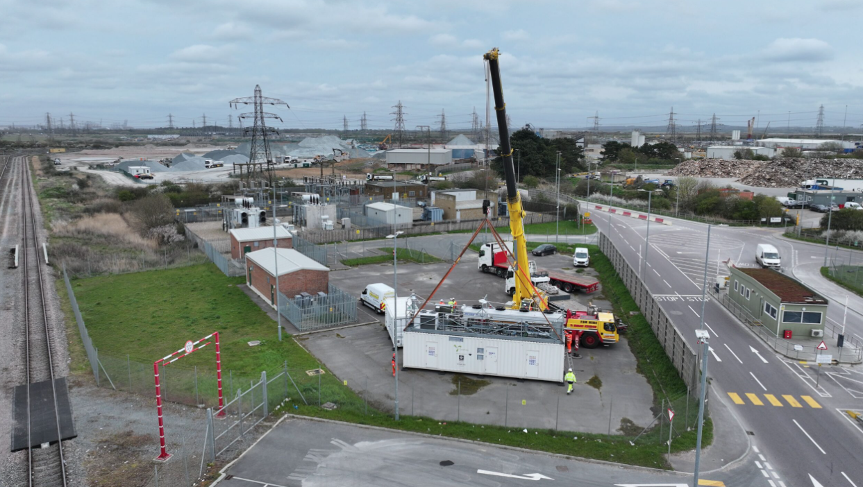 2 GREEN HYDROGEN Green hydrogen production at the Port of Tilburyt in Essex by GeoPura