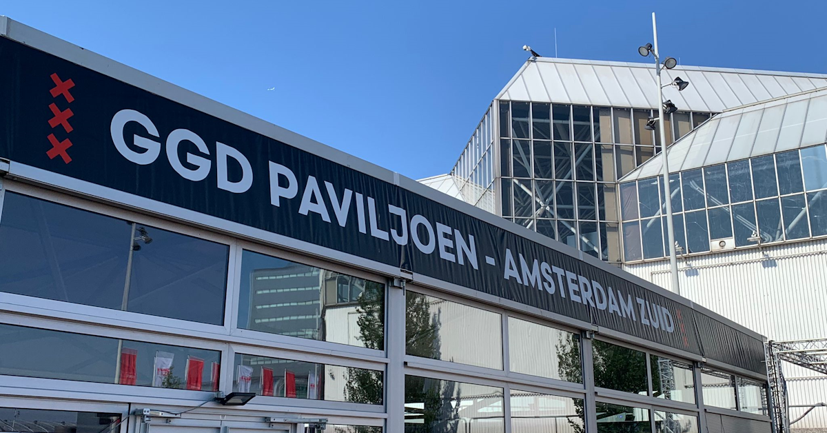 Foto van het GGD paviljoen bij de RAI