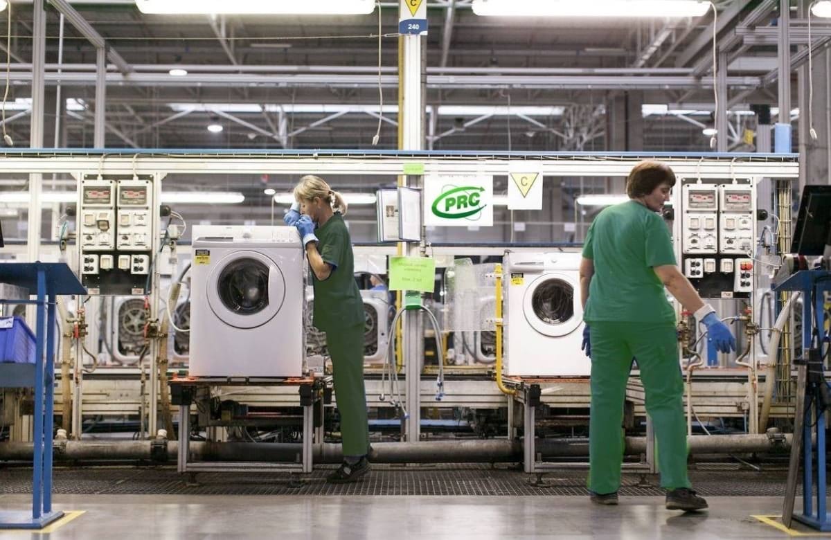 Product Remanufacturing Centers (PRC)