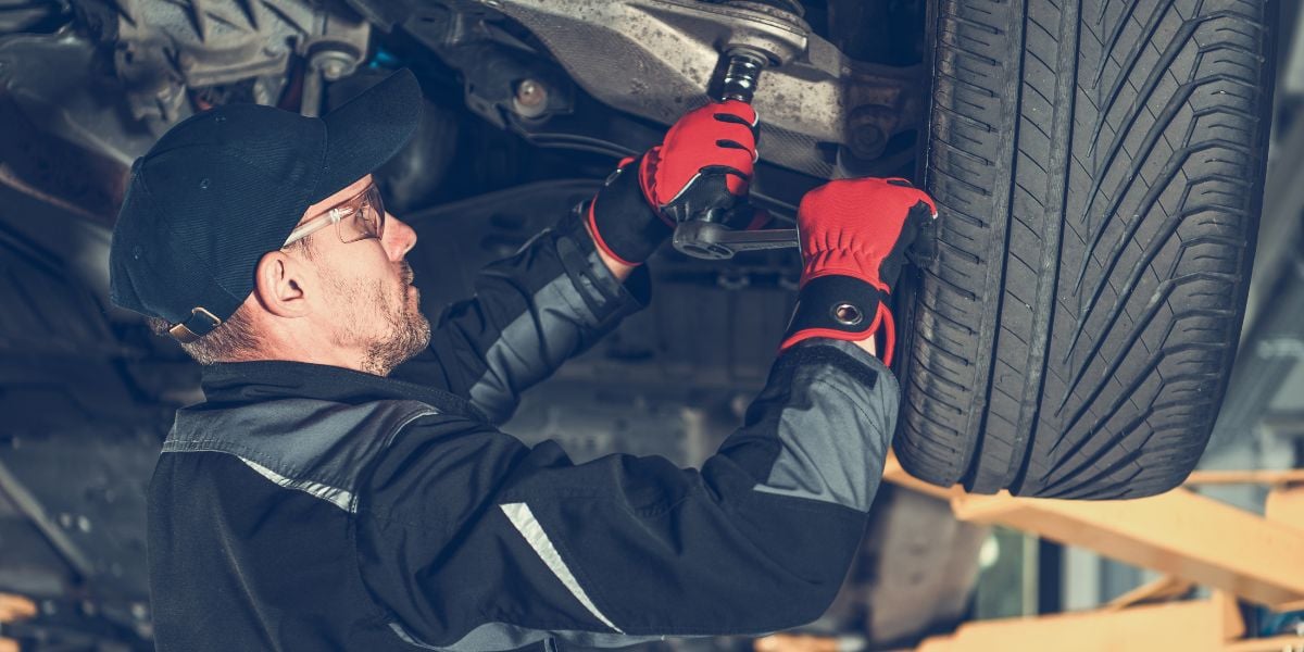 Cleaning and testing in the automotive field