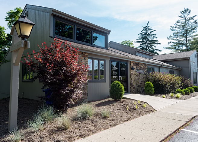 The exterior of Reid Health's Plastic and Reconstructive Surgery and Revive Spa and Skincare location