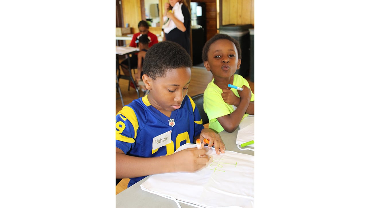 two children at CompassionNet's SibsROCK! day
