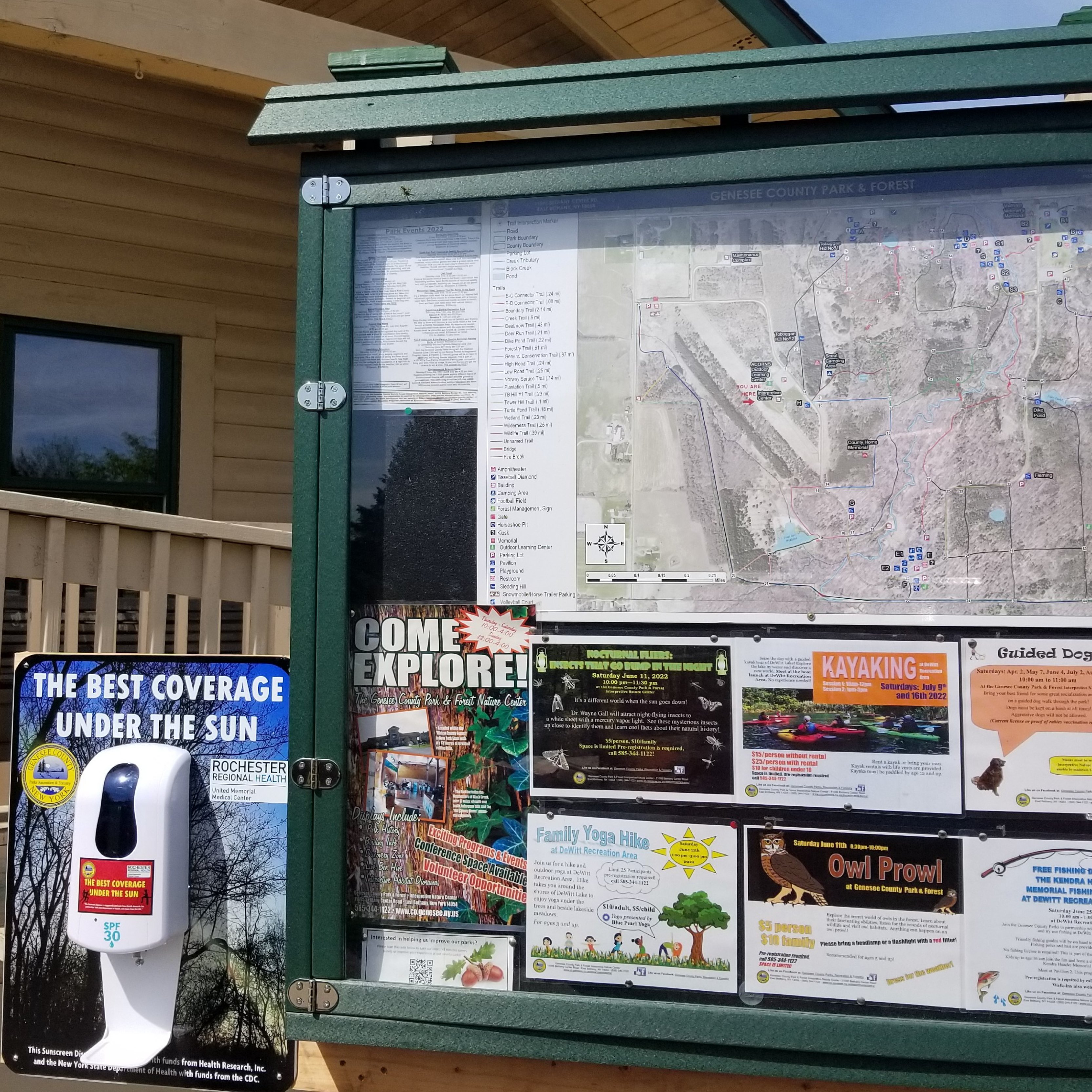 Sunscreen station in Batavia park