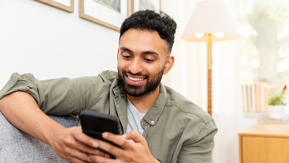 Man using AI for health help