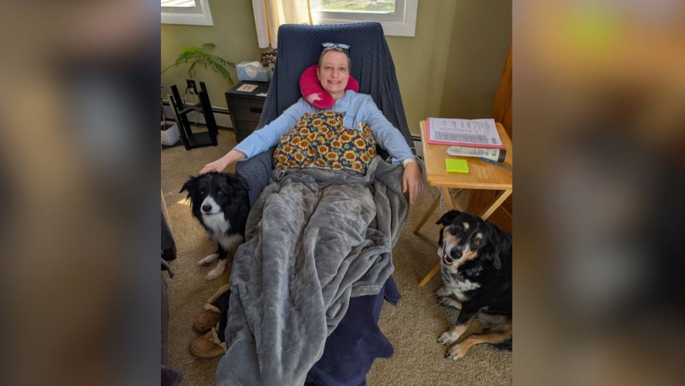 Janis Becker at home during 2025 cancer treatment