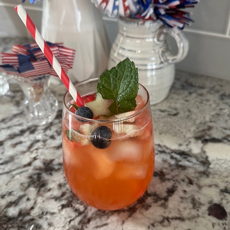 Smash the Monarchy mocktail