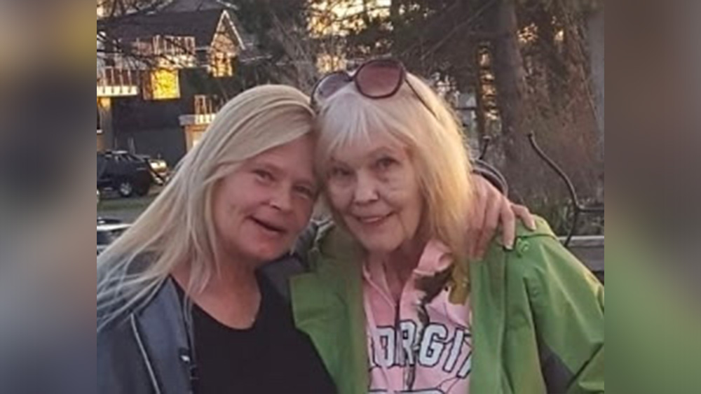 Susan Woods and her mother Faye Hermanet