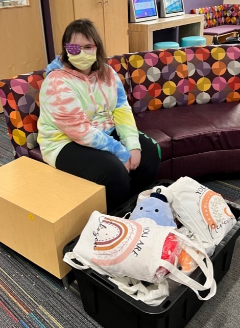 Reagan Cutler with comfort bags for pediatric patients