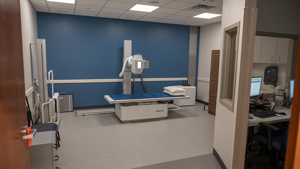 Treatment room at medical campus with medical equipment