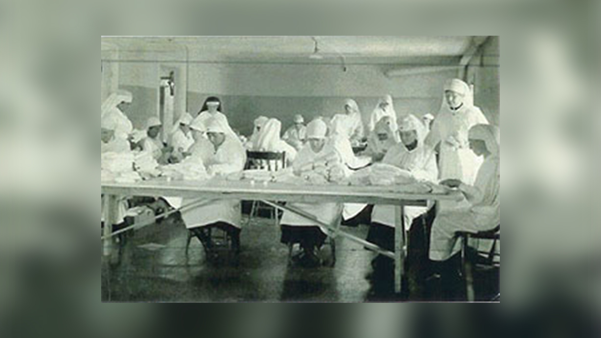 group of nurses in training at the home nursing course