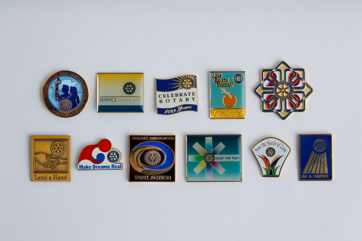 RI presidential theme pins from 1991-92 to 2008-09.