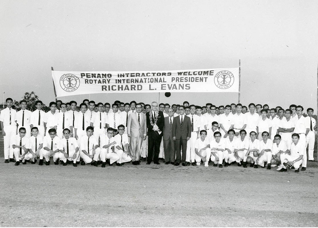 Interactors in Penang welcome 1966-67 RI President Richard L. Evans during his trip to Malaysia.