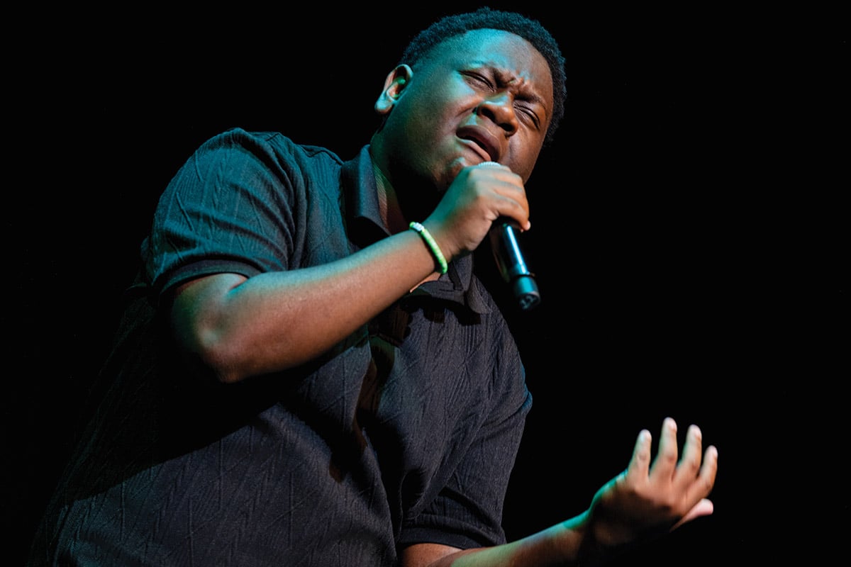 DoSharian Bowen performs