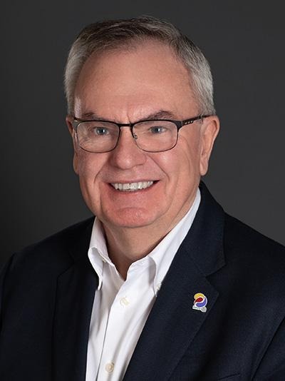 R. Gordon R. McInally