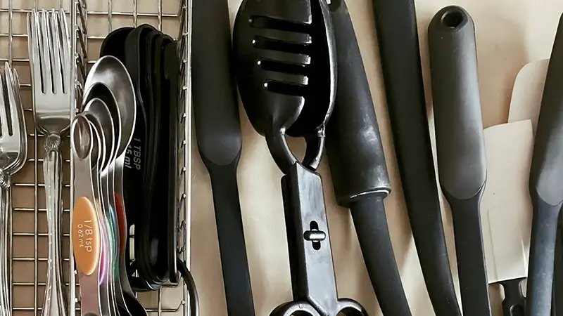 Kitchen products made with black plastic