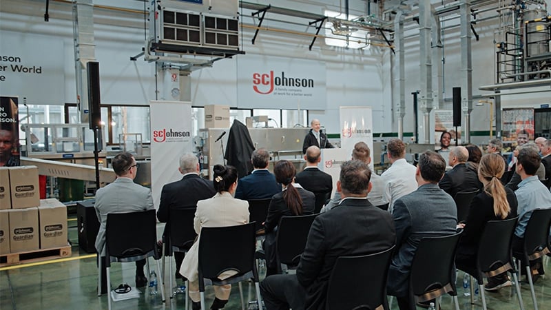 Chairman and CEO, Fisk Johnson, addressing the team in at the Pilar manufacturing plant in Argentina
