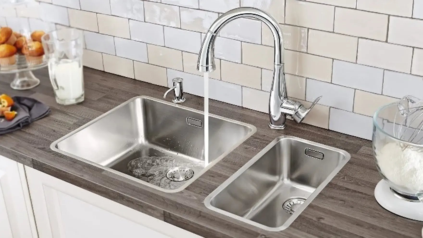 How to Get Rid of the Bad Smell in Your Kitchen Sink | Drano® Expert Advice