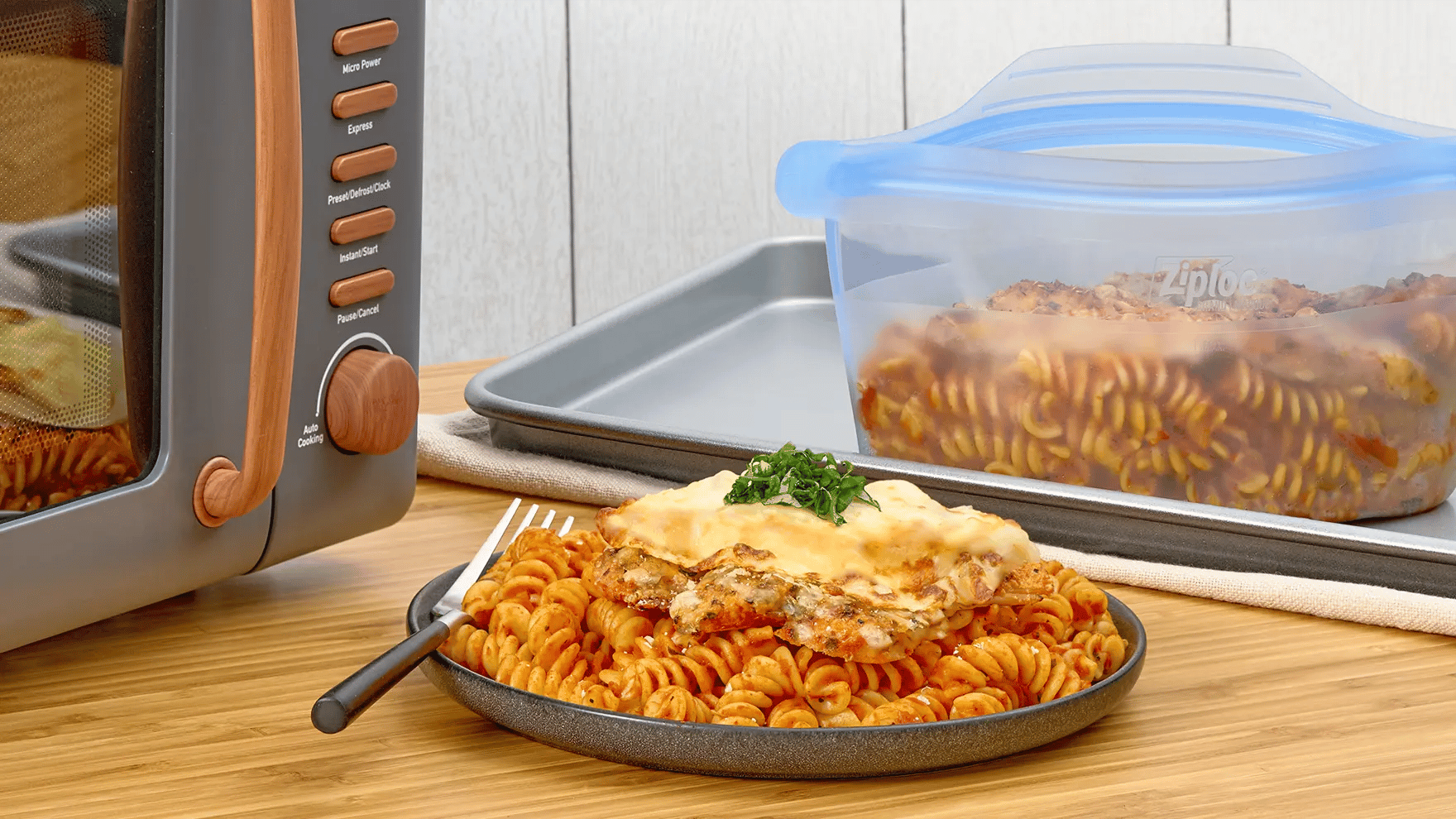 Baked Chicken Parmesan Pasta | Endurables Recipes | Ziploc
