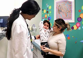 cleft lip patient, mom, provider