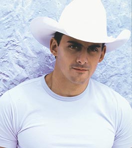 Brad Paisley headshot