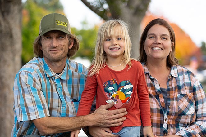 Elly with mom and dad