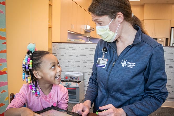 kammie using ipad with sarah