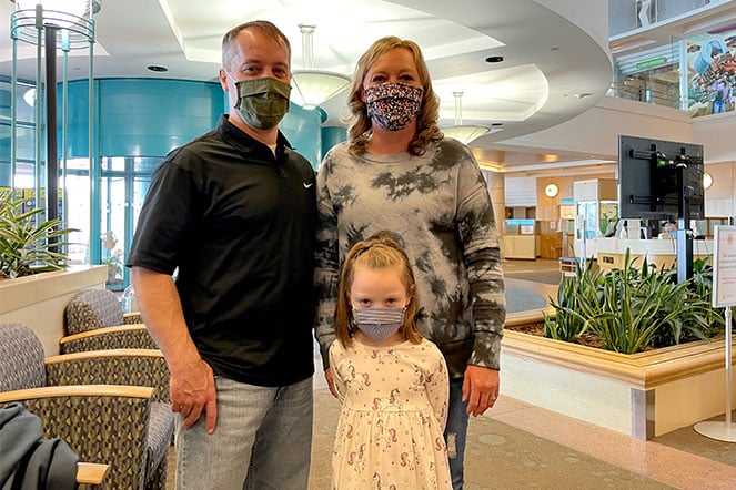 Kendyl with mom and dad