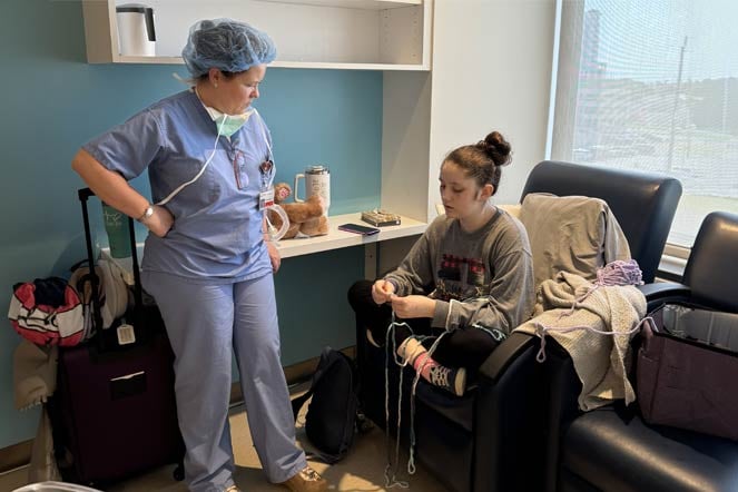 orthopedic patient Alysa speaking with provider