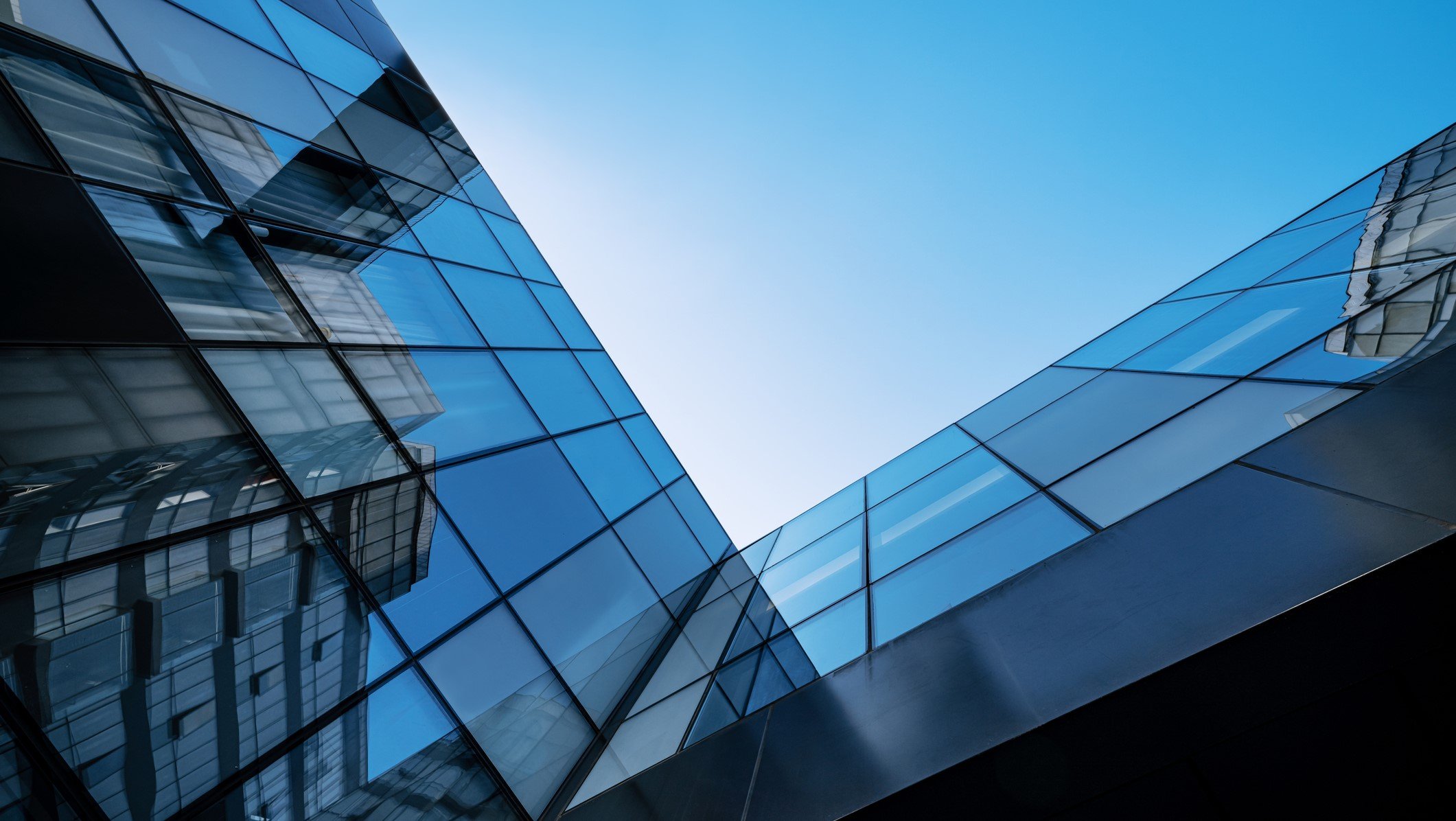 To Achieve Better Productivity, Financial Institutions Need to Think Bigger