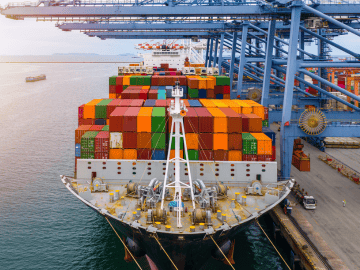 Discover LuxSE's work in the shipping industry