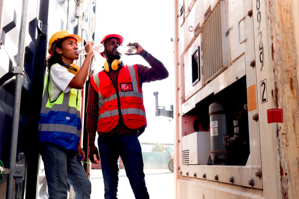 inreach-how-do-trade-schools-keep-students-hydrated-during-long-lab-days