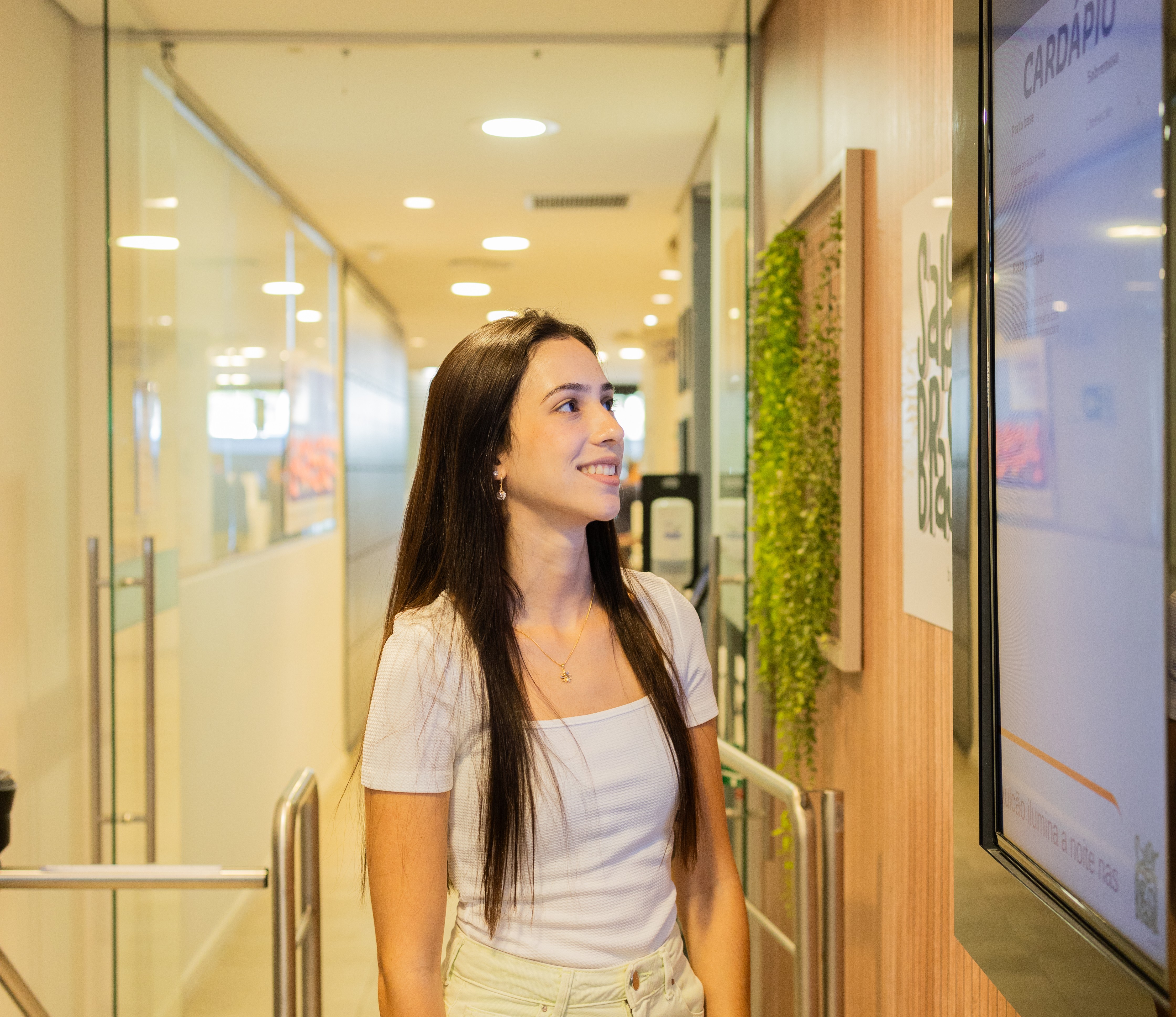 colaboradora_cardapio_digital (2)