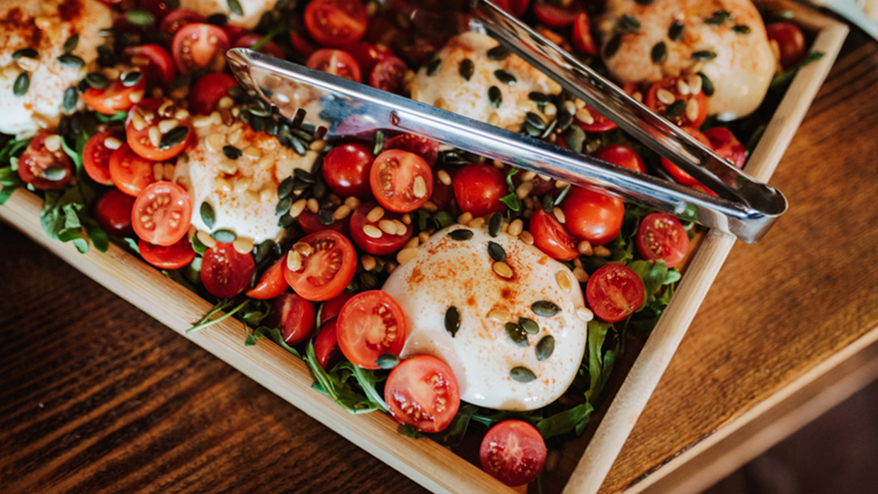 burrata-com-tomate