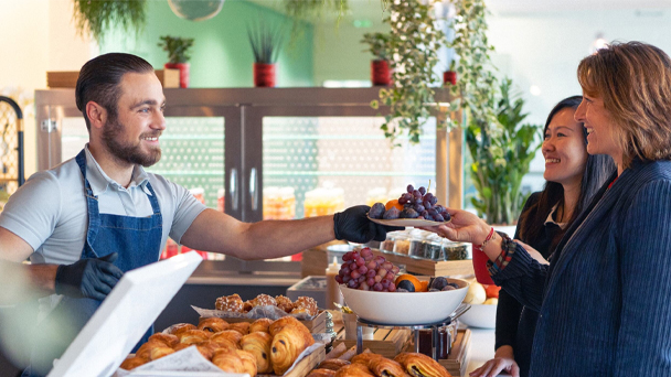 people buying fruits