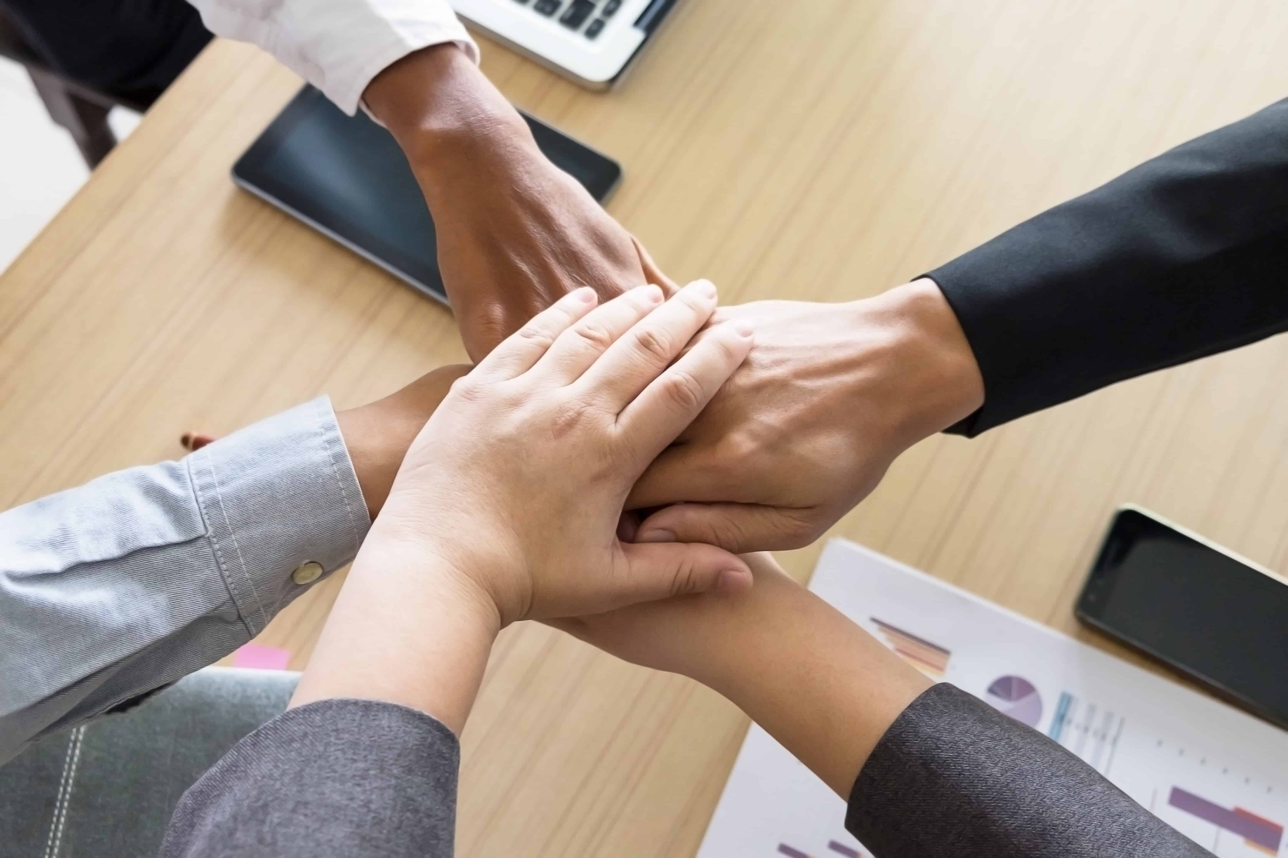 business-team-teamwork-partnership-together-concept (1)