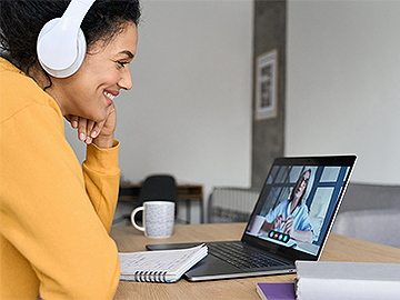 college-student-on-virtual-call