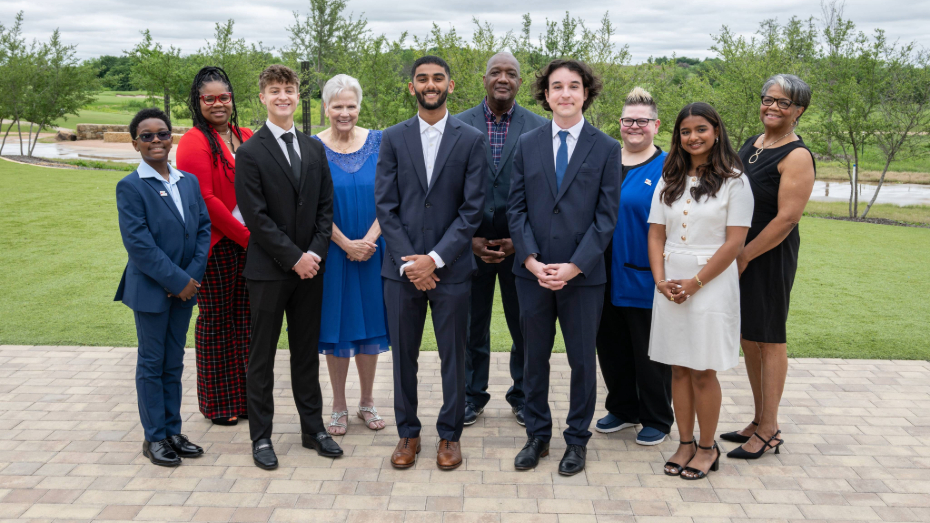 Group photo of the 2025 Stephen J. Brady Stop Hunger Scholars and Heroes of Everyday Life®. 