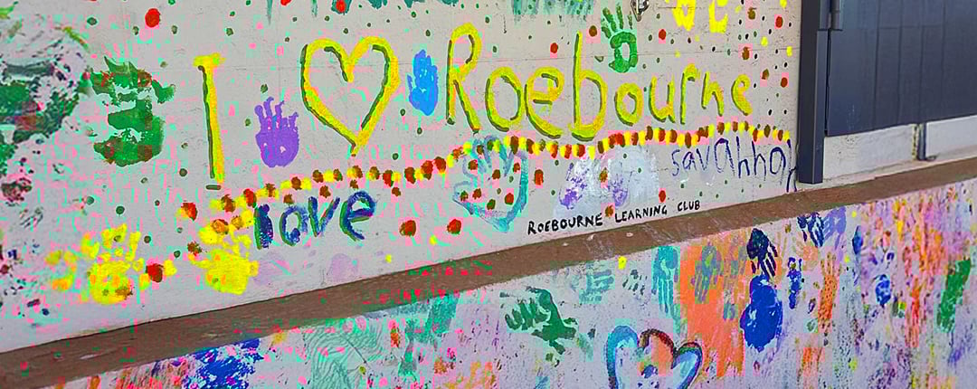 painted-wall-in-roebourne