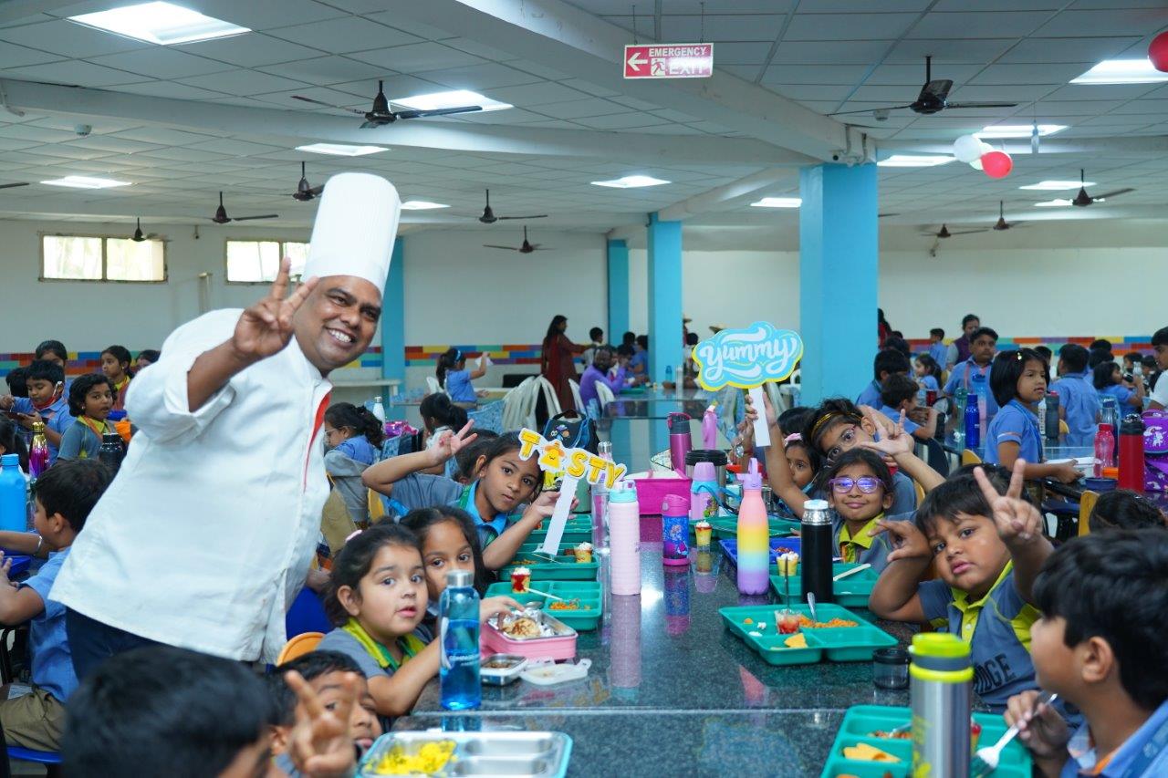 Student-dining-and-cafeteria-services