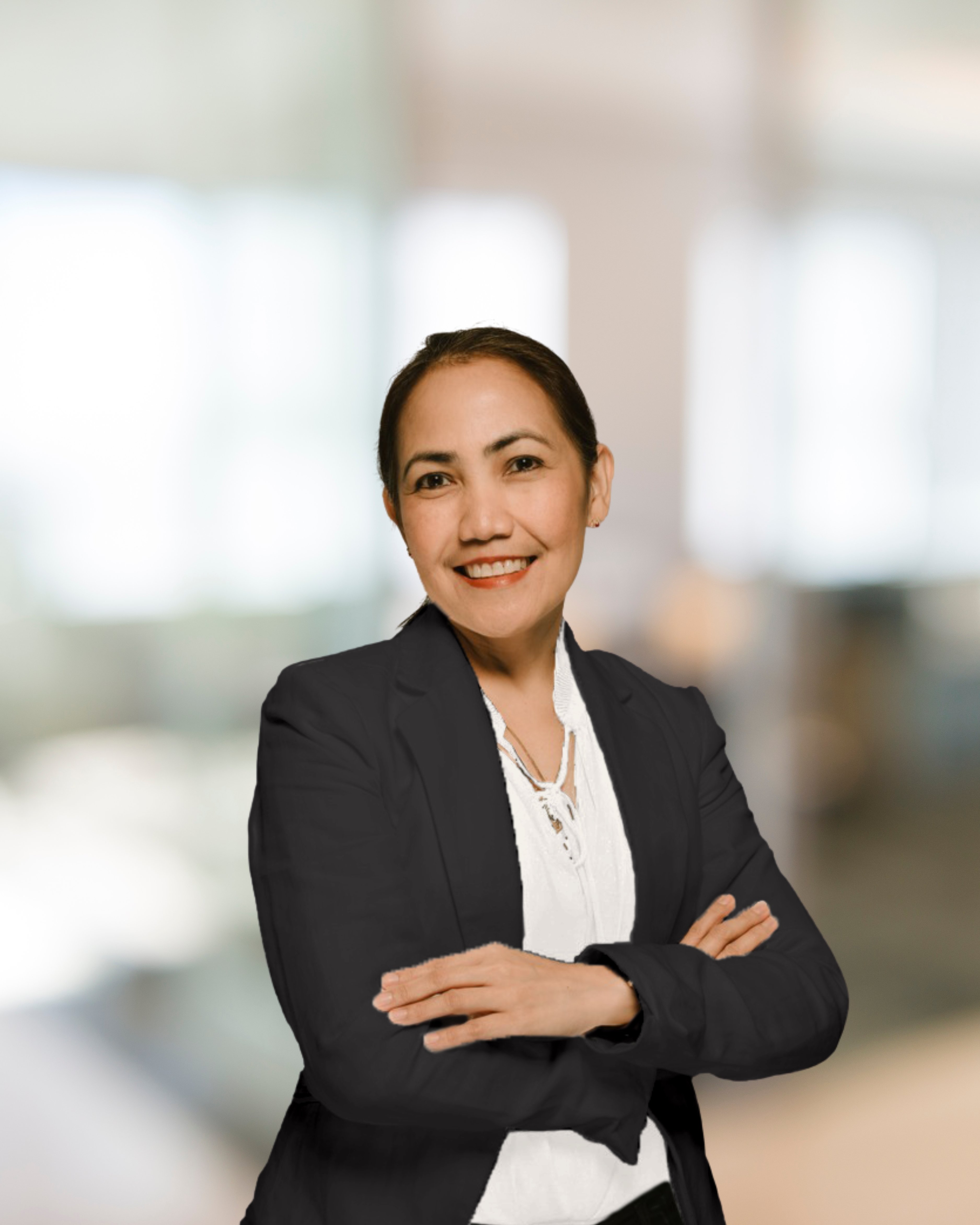 marili-amper-corporate-photo-2