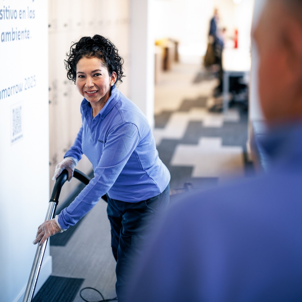 women cleaning