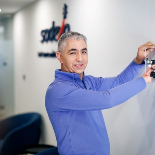 Sodexo Mitarbeiter welcher im Facility Management arbeitet