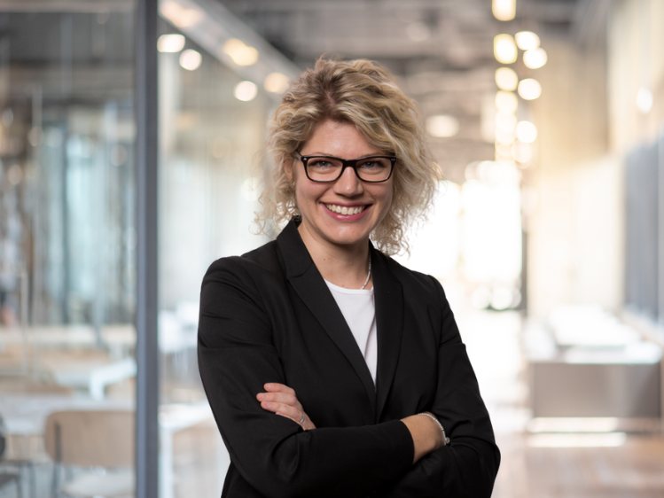 Portrait von Franziska Hamma, Head of CSR bei Sodexo