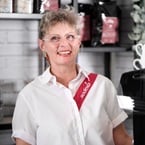 Portrait von Sodexo-Barista Adina Matejic.