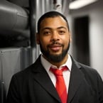 Potrait von Immanuel Malicévic, Sicherheitsmitarbeiter bei Sodexo.