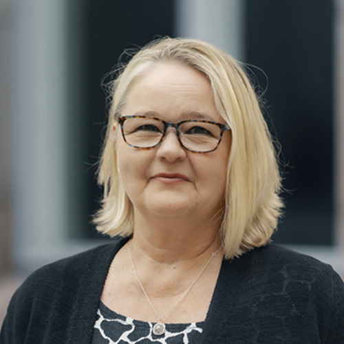 Sari Tiikkainen.
