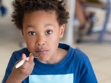 sodexo-restauration-scolaire-papille-enfant