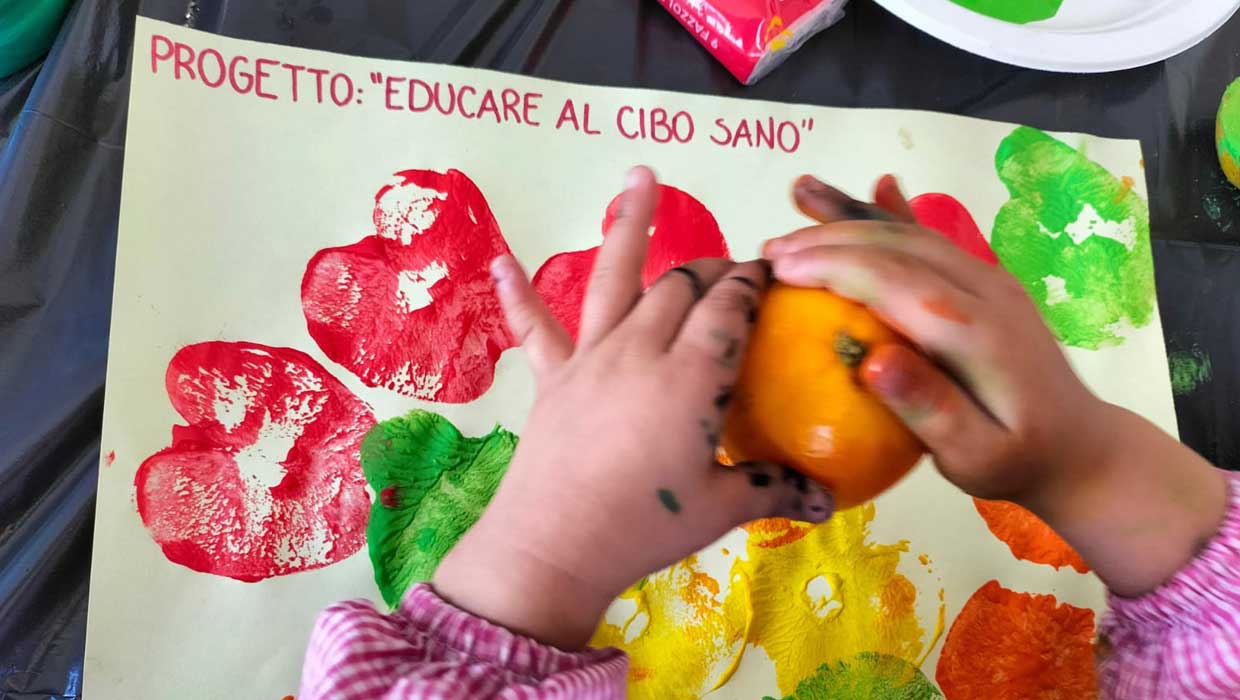 “Storie e filastrocche a bocca piena” 700 bambini imparano stagionalità e benefici della frutta a Savignano sul Rubicone, Gatteo e San Mauro Pascoli